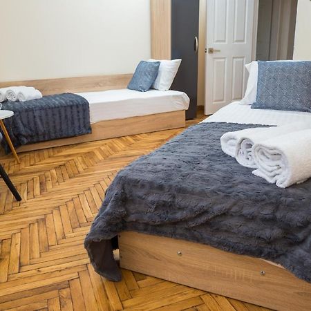 Apartment Zdravets, In The Heart Of The Old City Βελίκο Τίρνοβο Εξωτερικό φωτογραφία